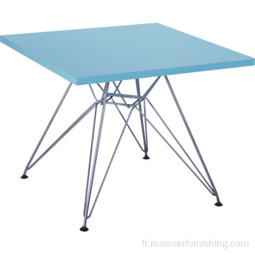 Table enfant rectangulaire en MDF bleu avec piètement en fil de fer